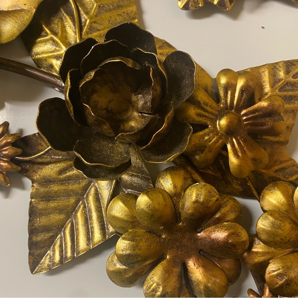 ED ON AIR BY ELLEN DEGENERES FLORAL METAL TABLETOP DECOR ( SET OF 2 ) - Picture 6 of 7